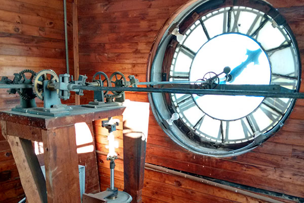 escape-the-old-post-archers-room-clock